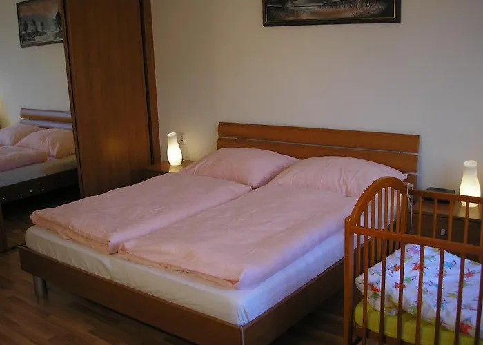 Up To 17 براتسيلافا