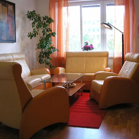 アパート Grand 220M2 Old Town Apartment, 5Br,2Ba,2Wc, Sleeps Up To 15 ブラチスラヴァ